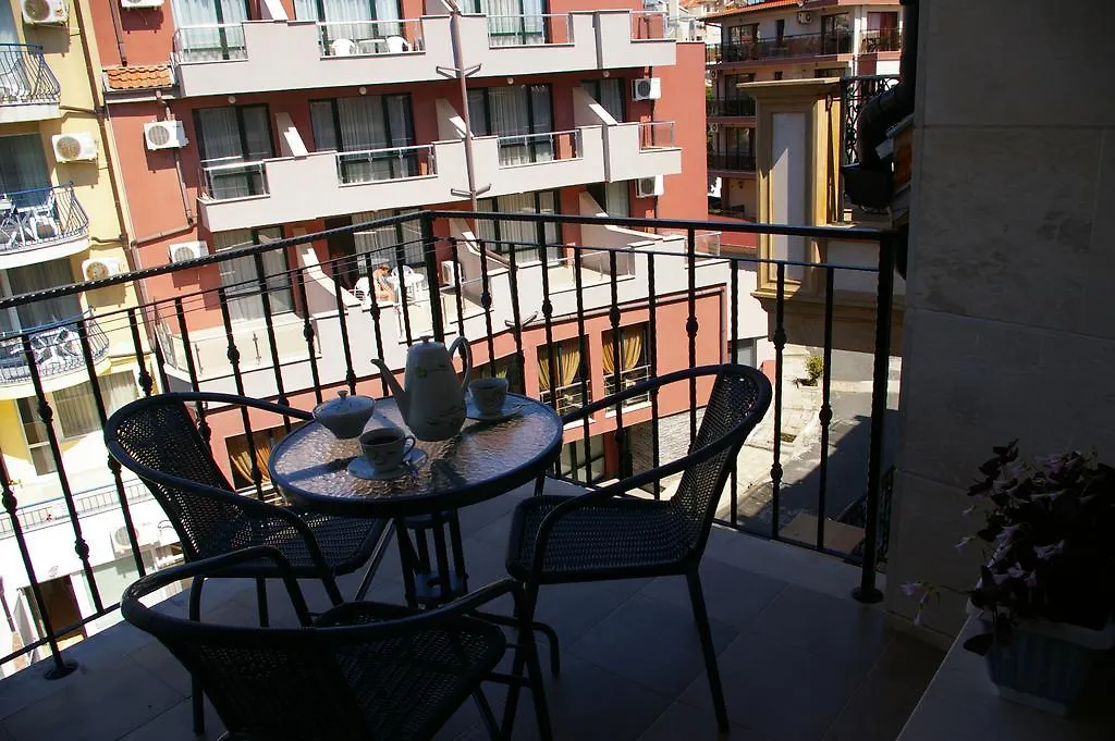 Sea View Apartments Созополь