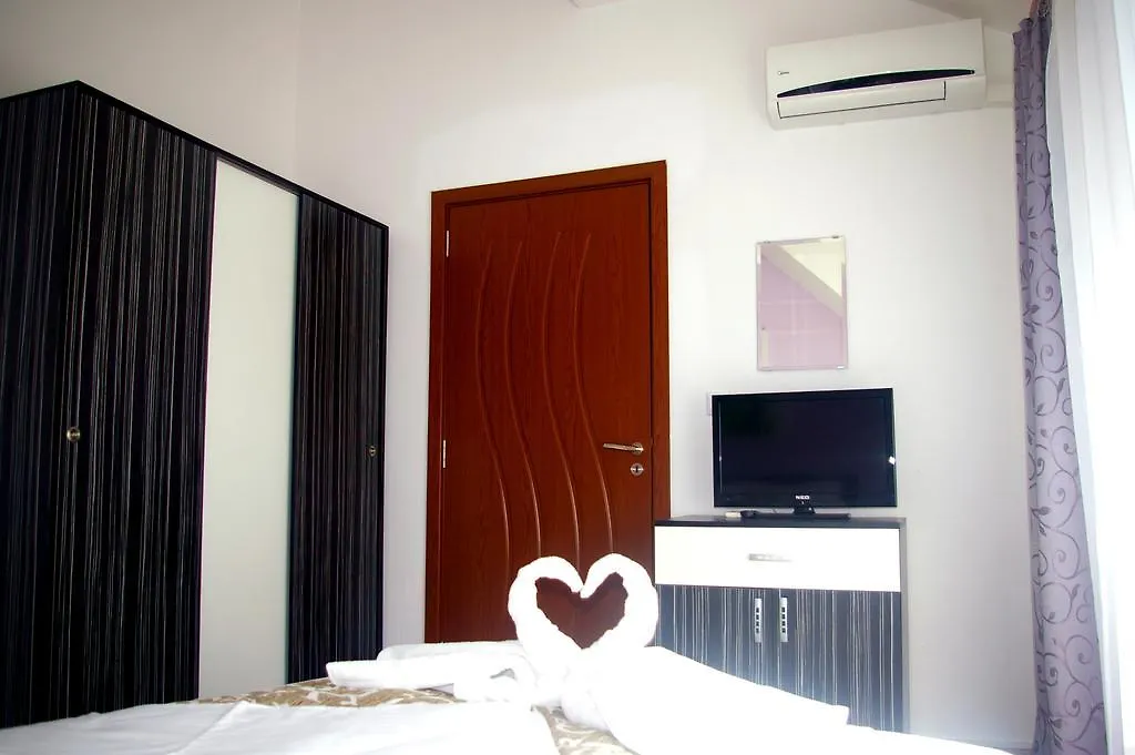 Sea View Apartments Созополь